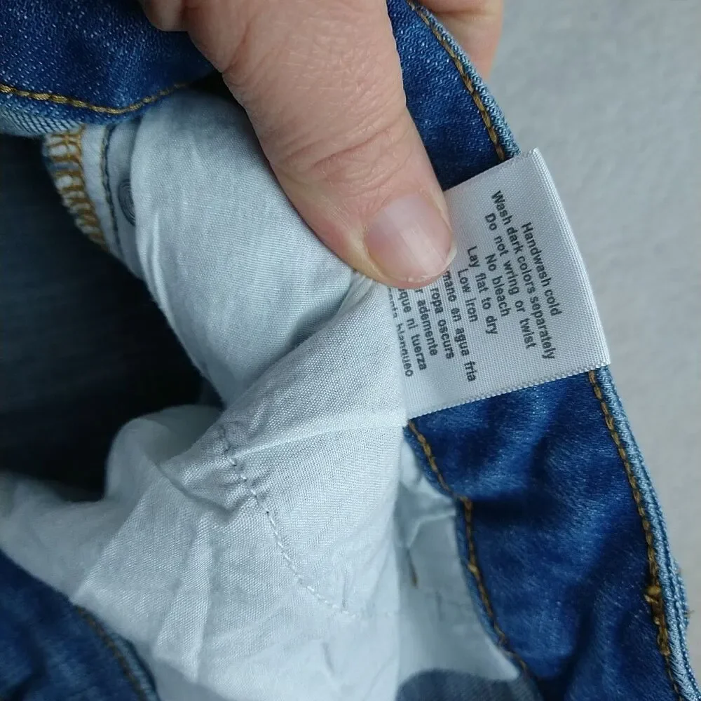 Judy Blue High Rise Cuffed Leopord Denim Shorts Women's 1XL Distressed cutoffs - Picture 9 of 12